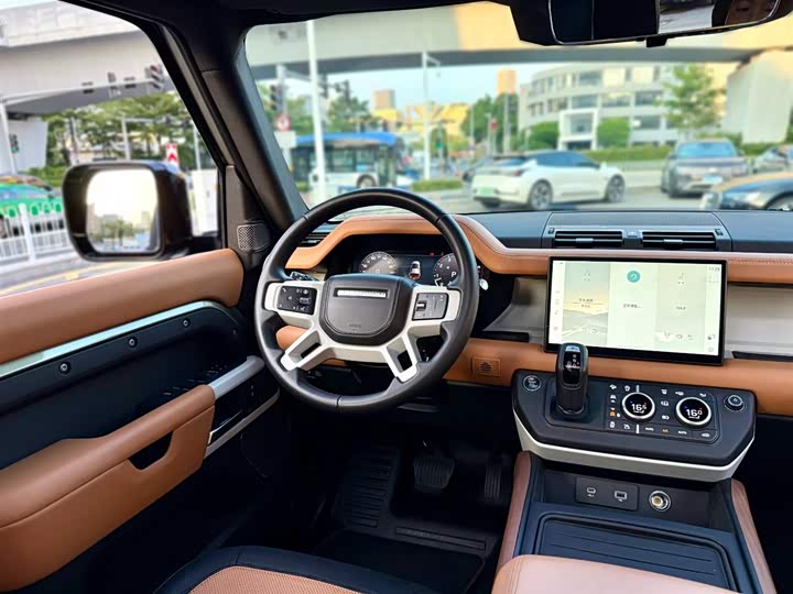 Фото 13 - Land Rover Defender