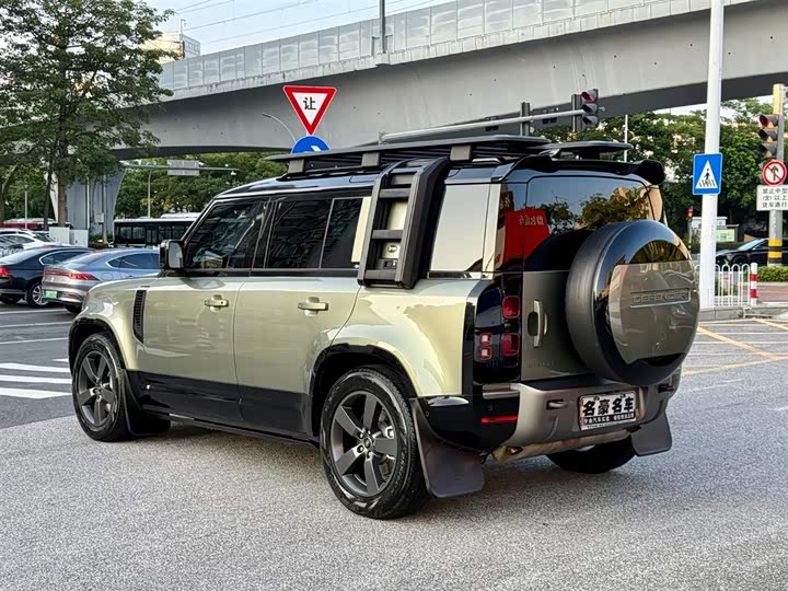 Фото 3 - Land Rover Defender