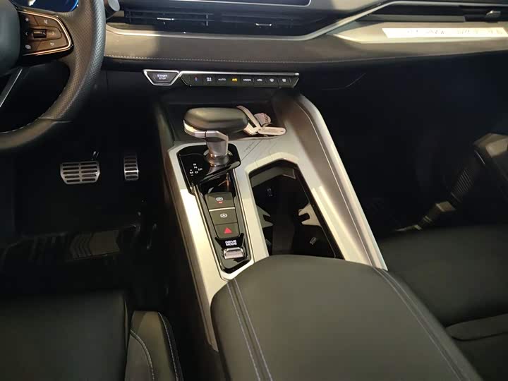 Фото 14 - Geely Preface