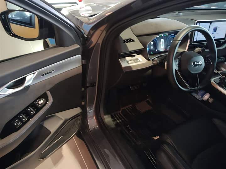 Фото 16 - Geely Preface