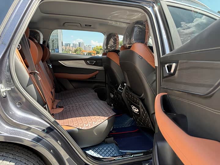 Фото 11 - Chery Tiggo 8 Plus