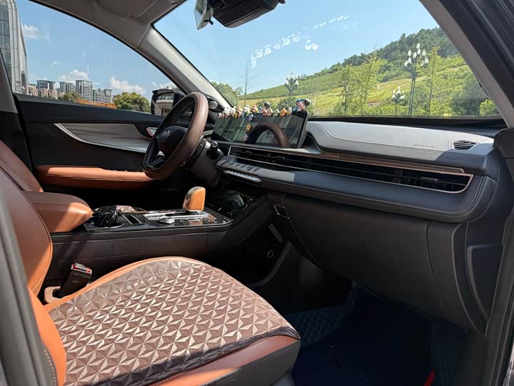 Фото 13 - Chery Tiggo 8 Plus