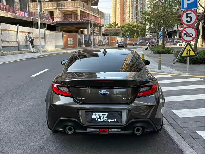 Фото 3 - Subaru BRZ