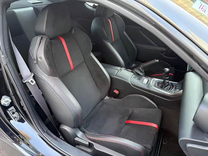 Фото 6 - Subaru BRZ