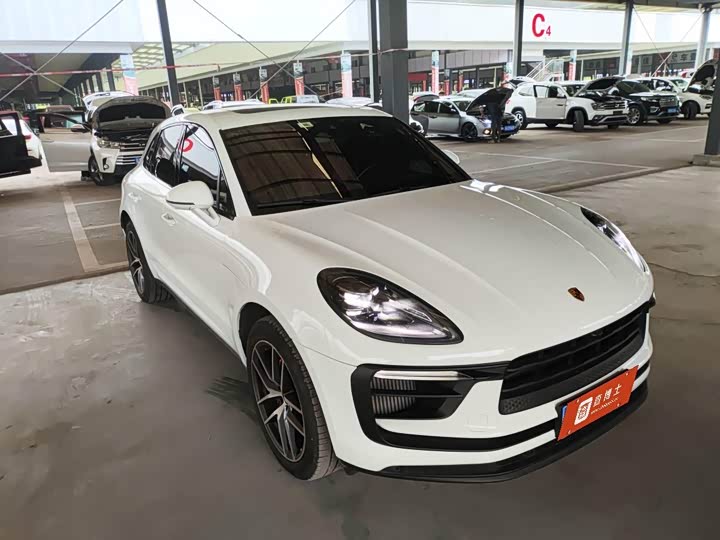 Фото 2 - Porsche Macan