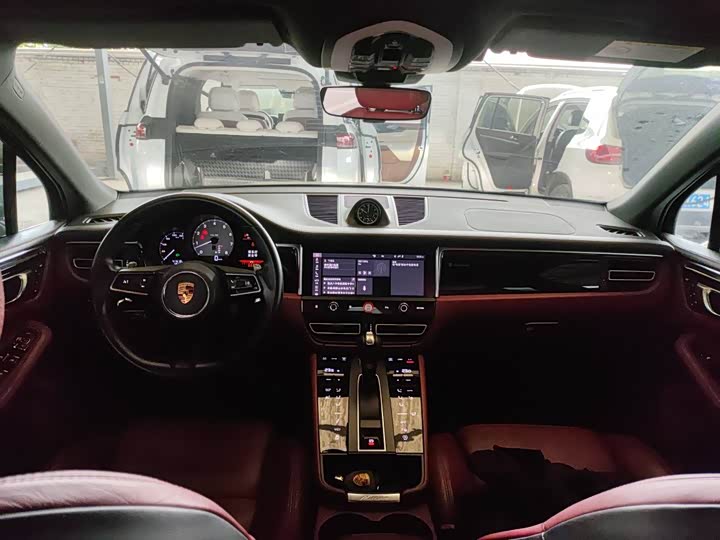 Фото 3 - Porsche Macan