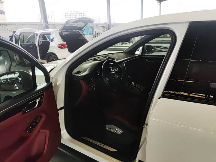 Фото 5 - Porsche Macan