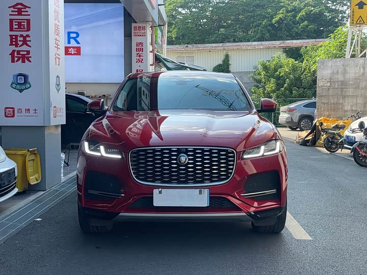 Фото 2 - Jaguar F-Pace