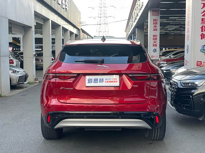 Фото 7 - Jaguar F-Pace