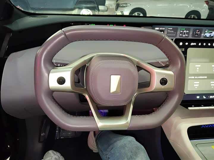 Фото 11 - Avatr 12