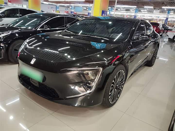 Фото 2 - Avatr 12