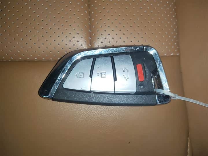 Фото 8 - GAC Aion V