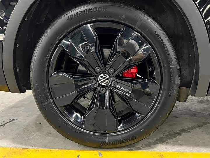 Фото 22 - Volkswagen Tiguan L Pro