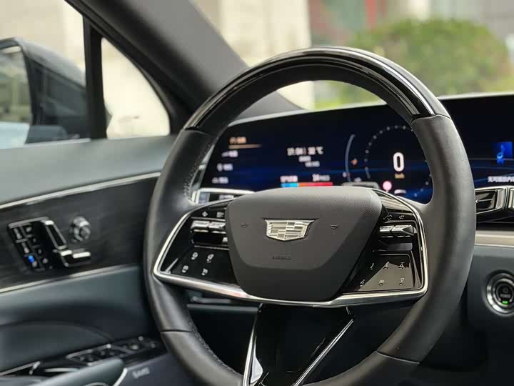 Фото 13 - Cadillac Lyriq