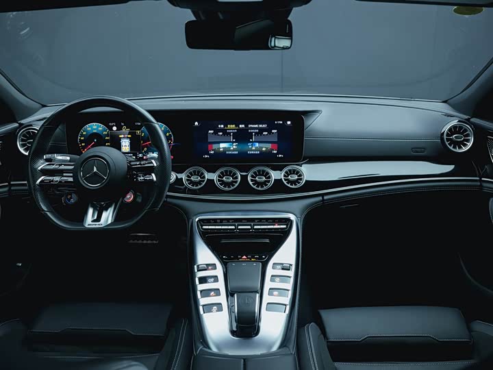 Фото 13 - Mercedes-Benz AMG GT