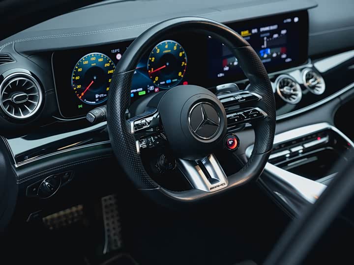 Фото 7 - Mercedes-Benz AMG GT