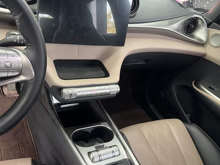 Фото 5 - BYD Dolphin