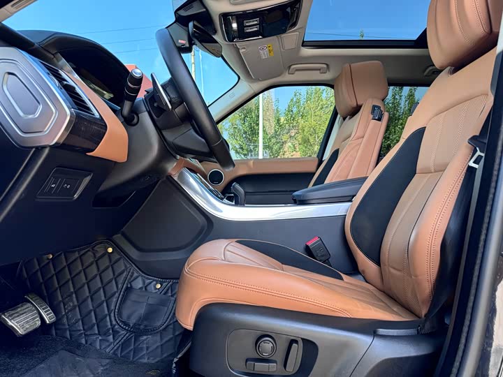 Фото 10 - Land Rover Range Rover Sport