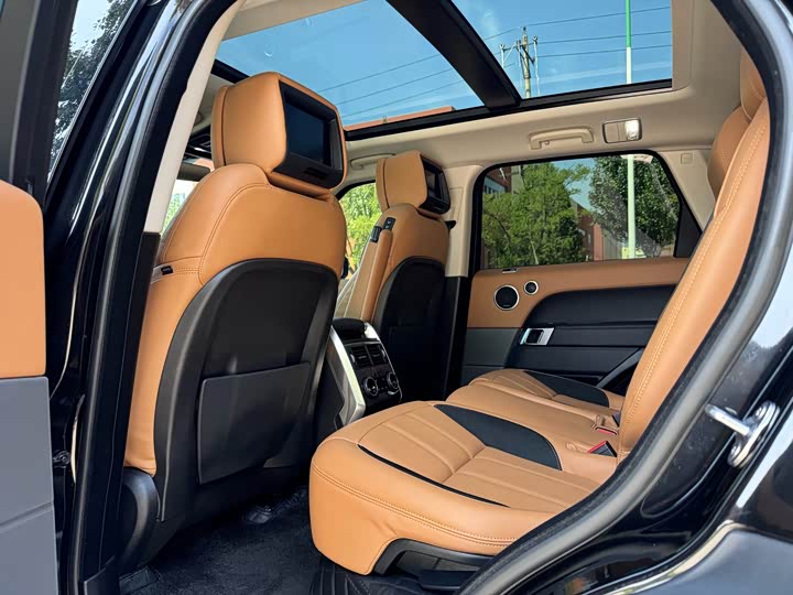 Фото 19 - Land Rover Range Rover Sport