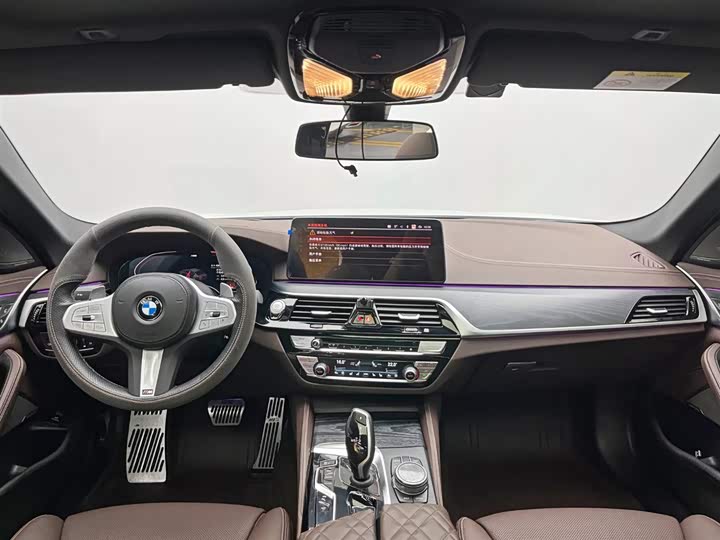 Фото 23 - BMW 5 Series