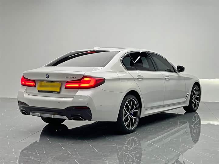 Фото 6 - BMW 5 Series