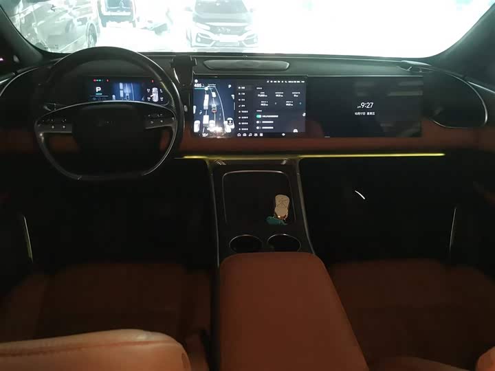 Фото 10 - XPeng G9