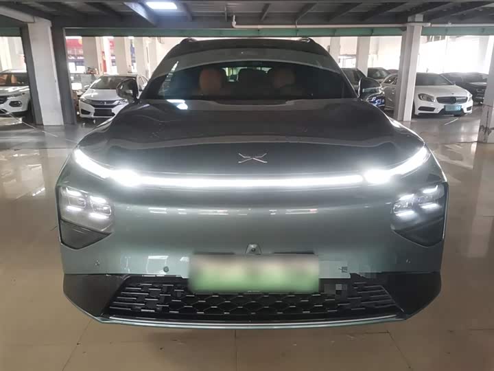 Фото 3 - XPeng G9