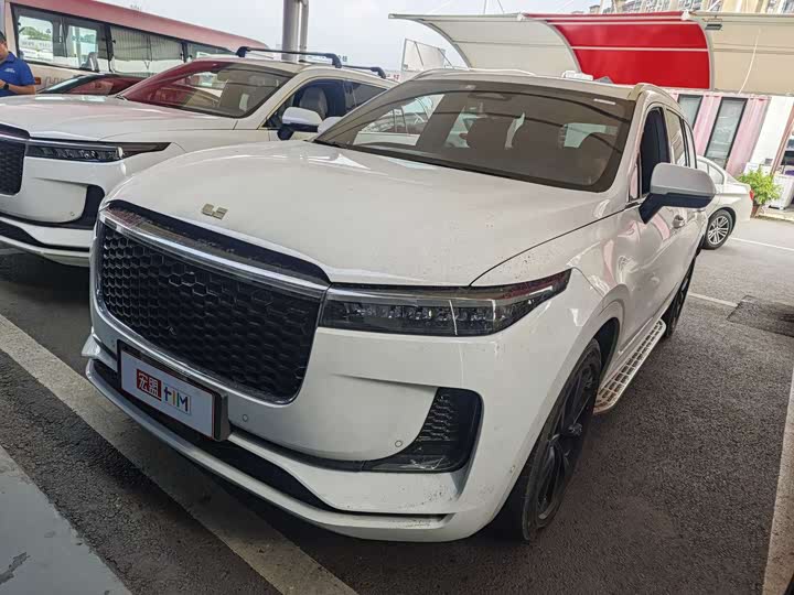 Фото 1 - LiXiang One