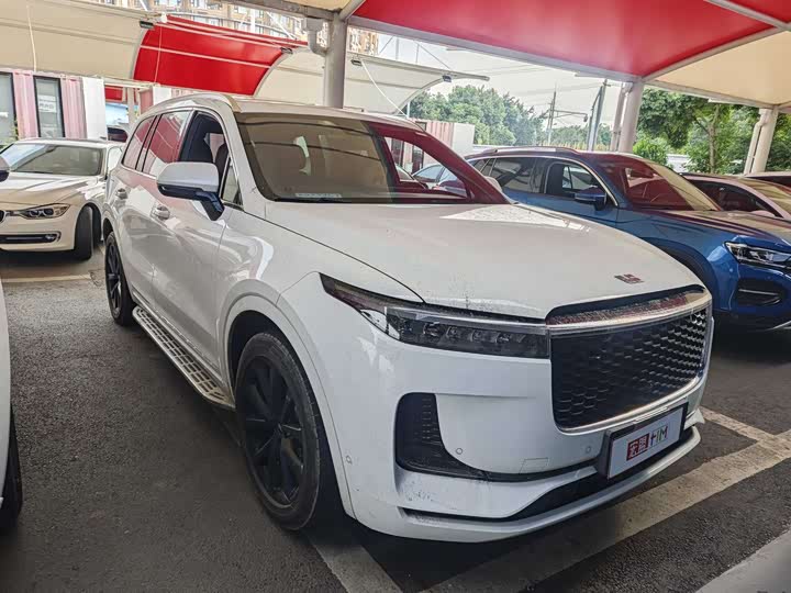 Фото 3 - LiXiang One