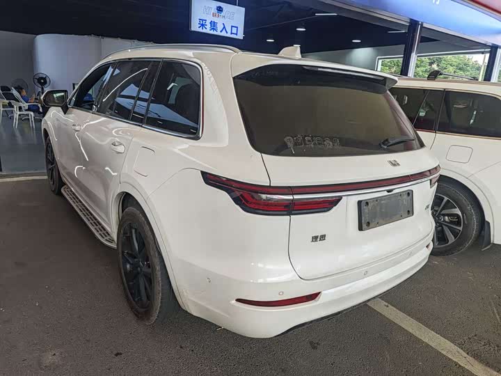 Фото 9 - LiXiang One