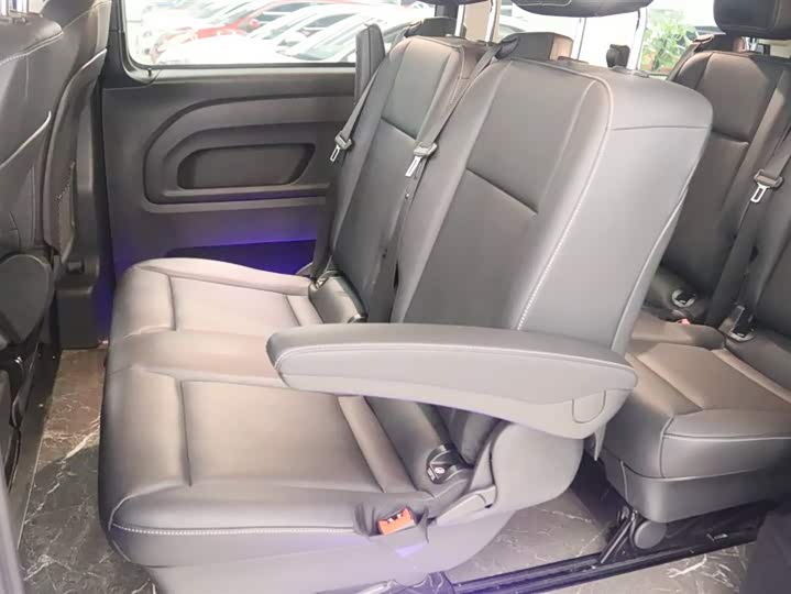 Фото 14 - Mercedes-Benz Vito