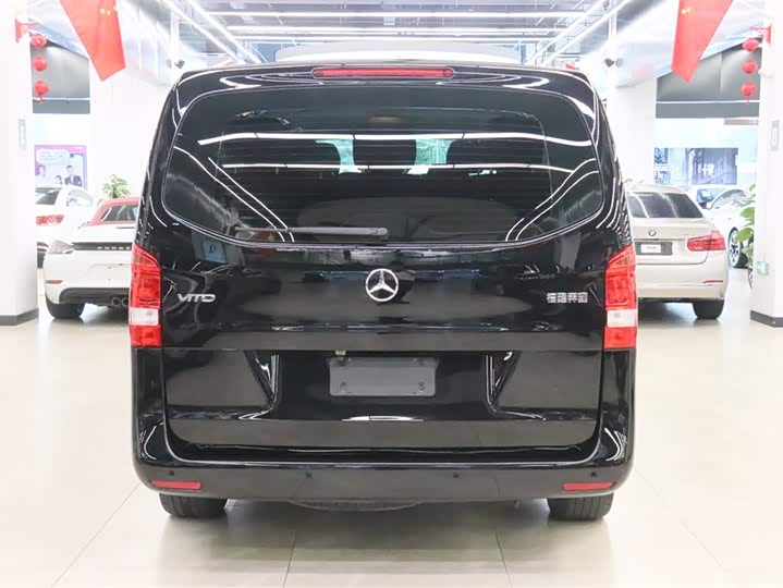 Фото 4 - Mercedes-Benz Vito