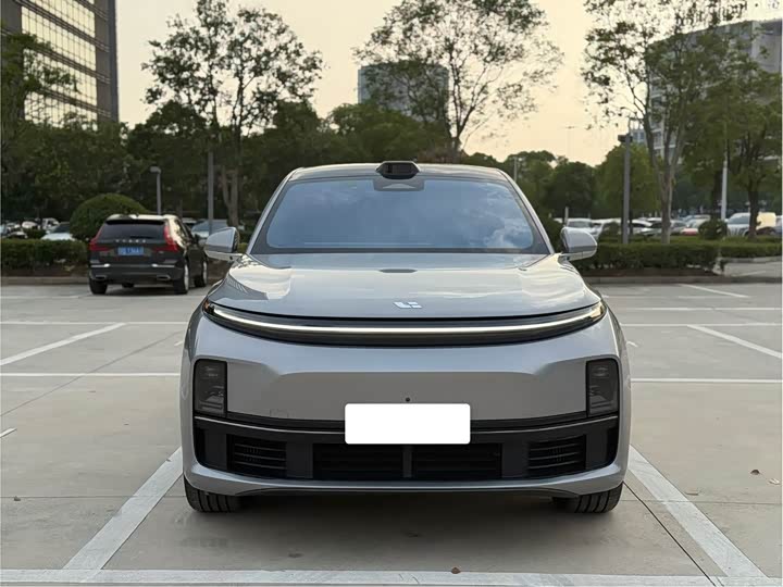 Фото 2 - LiXiang L7