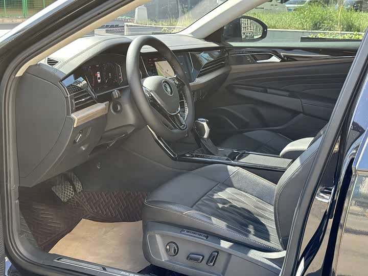 Фото 3 - Volkswagen Passat