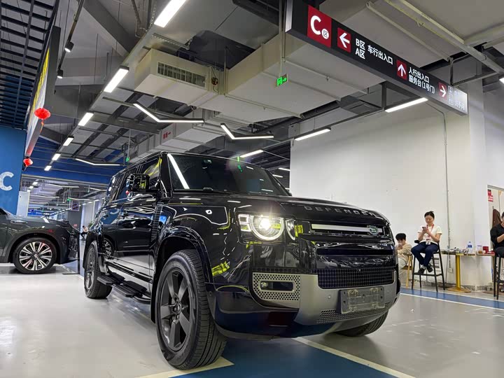 Фото 3 - Land Rover Defender