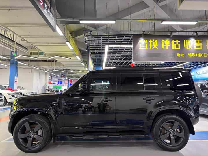 Фото 7 - Land Rover Defender