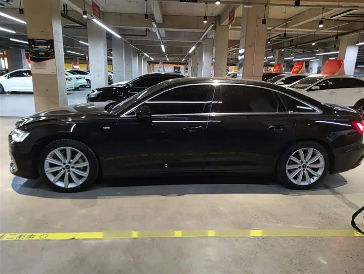 Фото 5 - Audi A6L