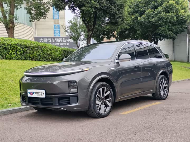 Фото 1 - LiXiang L8