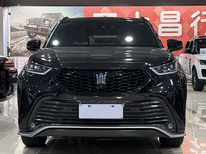 Фото 2 - Toyota Crown Kluger