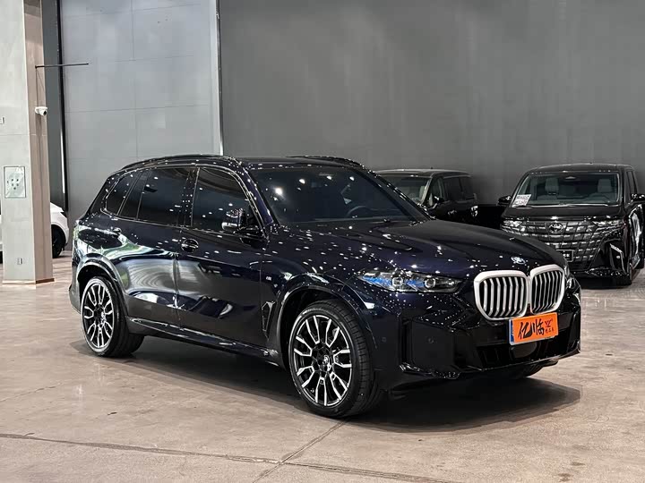 Фото 2 - BMW X5