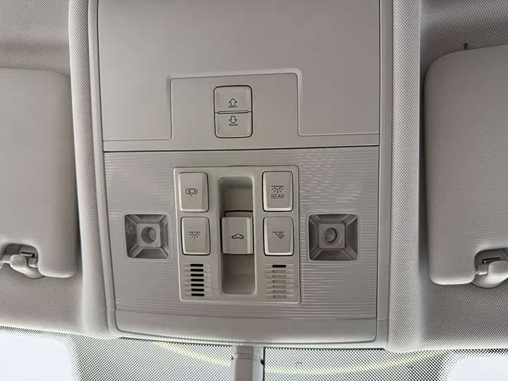 Фото 8 - Volkswagen Tayron GTE Hybrid