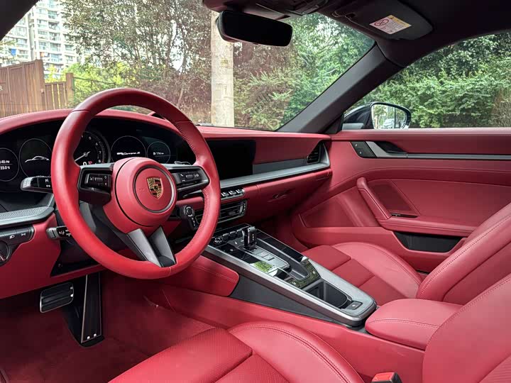 Фото 4 - Porsche 911