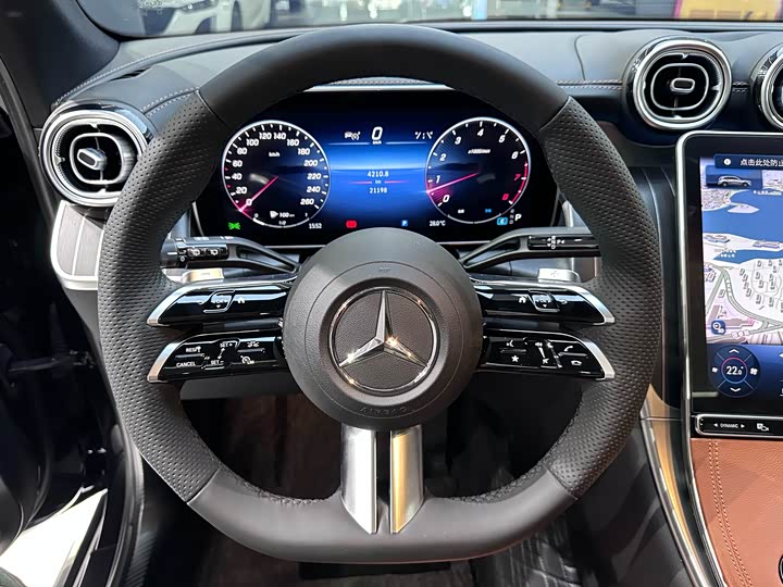 Фото 12 - Mercedes-Benz GLC-Class