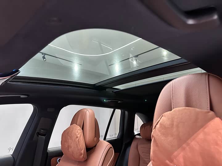 Фото 15 - Mercedes-Benz GLC-Class