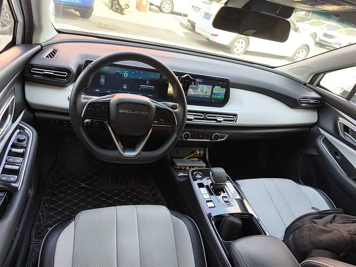 Фото 10 - Beijing EU5 Plus