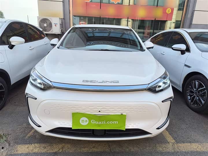 Фото 3 - Beijing EU5 Plus