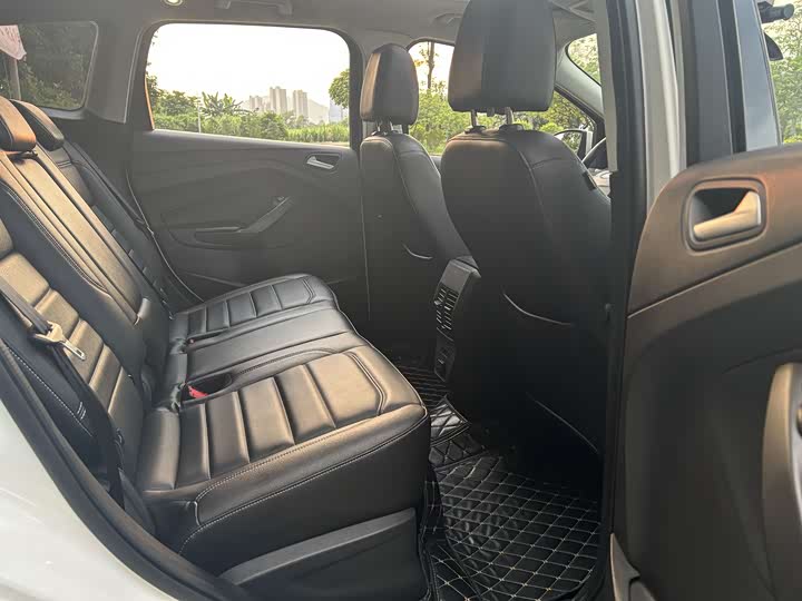 Фото 12 - Ford Escape (Kuga)