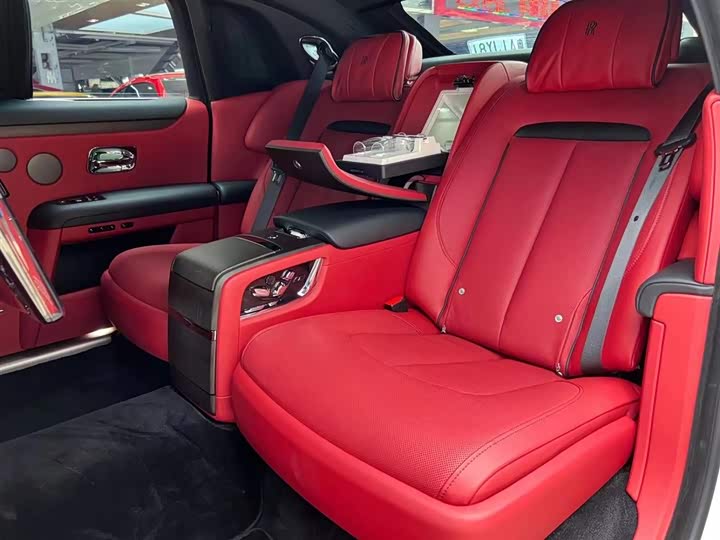 Фото 8 - Rolls-Royce Ghost