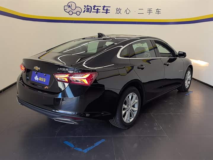 Фото 3 - Chevrolet Malibu XL