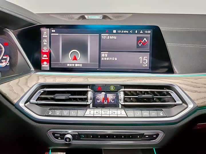 Фото 16 - BMW X5